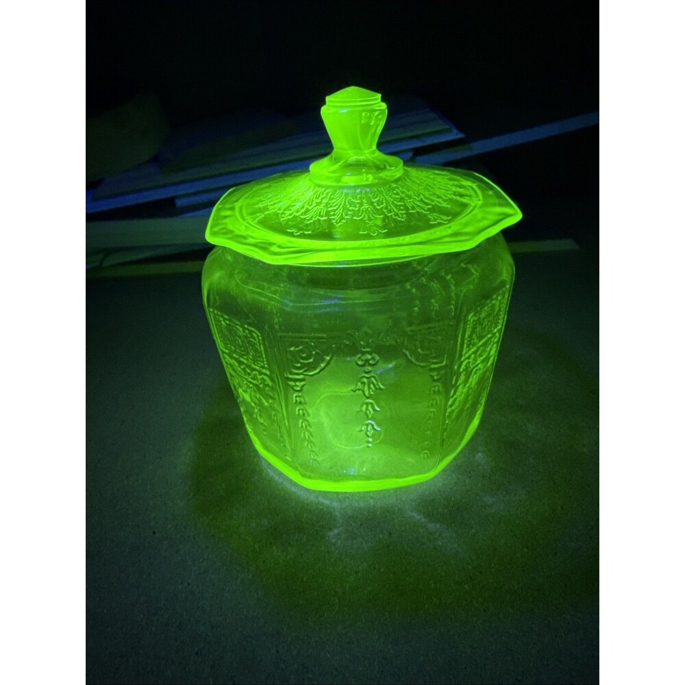 1930s Anchor Hocking Princess Vaseline/Uranium Glass Cookie Jar w/Lid Nice!